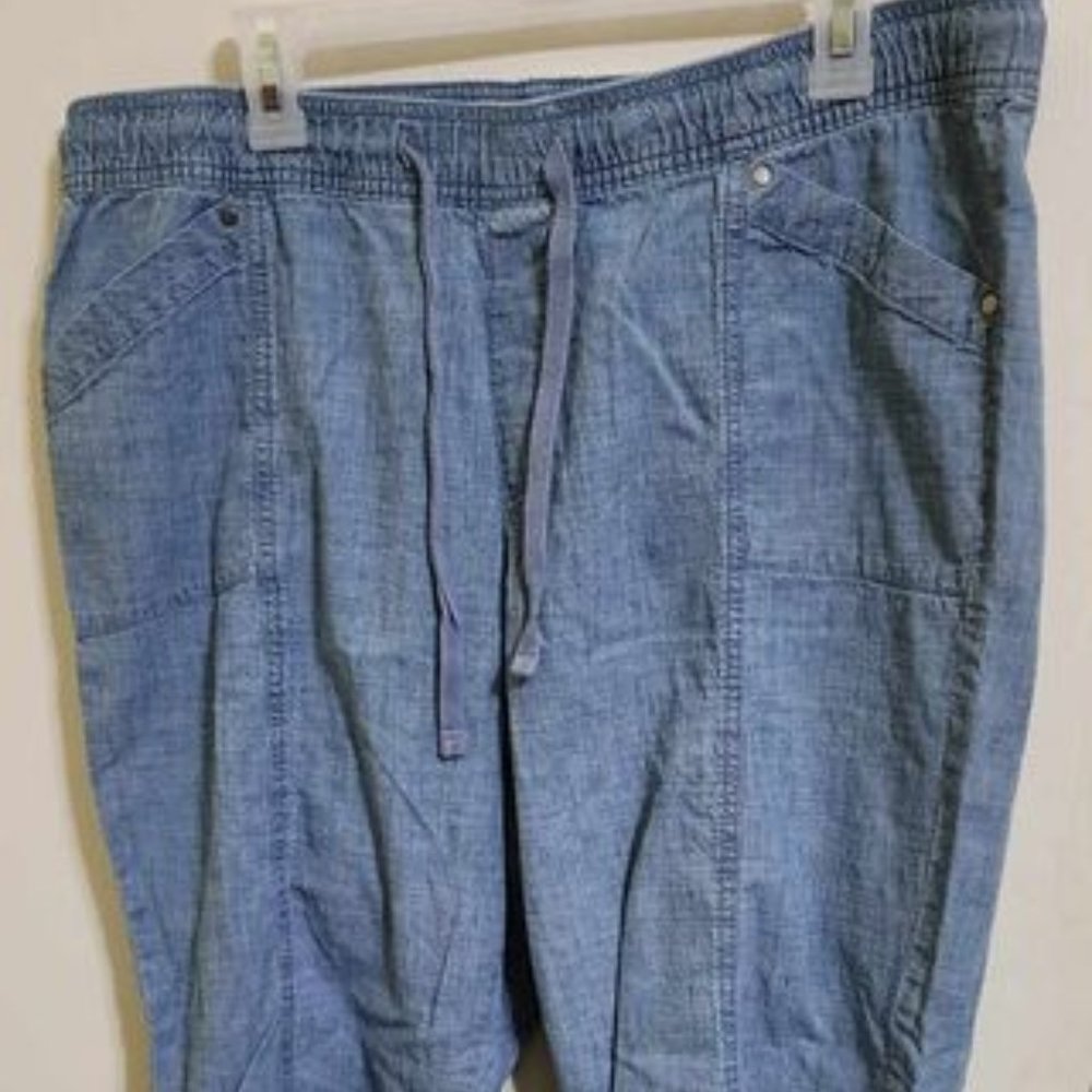 lightweight blue capri pants